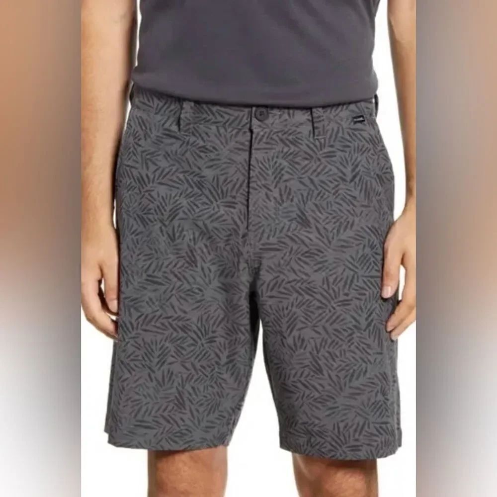 Travis Mathew, go fish golf shorts shorts size 40 NWT